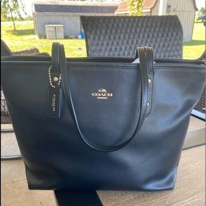 Coach tote purse